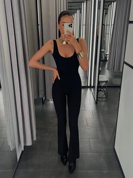 {{photo.Alt || photo.Description || 'Комбинезон с расклешенными брюками 8276'}}