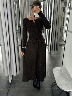 {{photo.Alt || photo.Description || 'Юбка из кашемира миди тонкая теплая premium 5860'}}