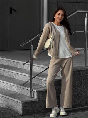 {{photo.Alt || photo.Description || 'Костюм из трикотажа с шерстью: кардиган (имитация двойки)+брюки-палаццо 0541'}}