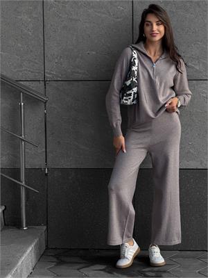 {{photo.Alt || photo.Description || 'Костюм из трикотажа с шерстью: джемпер-поло на молнии+брюки-палаццо 801'}}