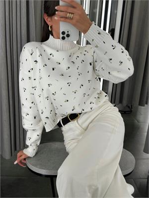 {{photo.Alt || photo.Description || 'Джемпер с воротом-стойкой «FLOWERS» 5509-1'}}