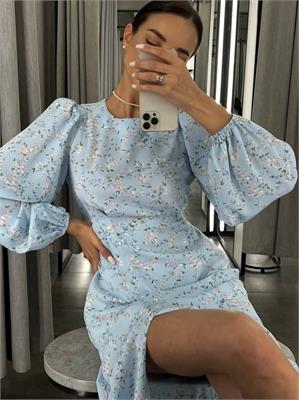 {{photo.Alt || photo.Description || 'Платье длины миди на полном подкладе с акцентным разрезом спереди 312'}}