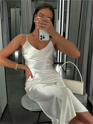 {{photo.Alt || photo.Description || 'Платье макси из искусственного шёлка PREMIUM 9068'}}
