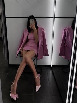 {{photo.Alt || photo.Description || 'Туфли с акцентами R618'}}